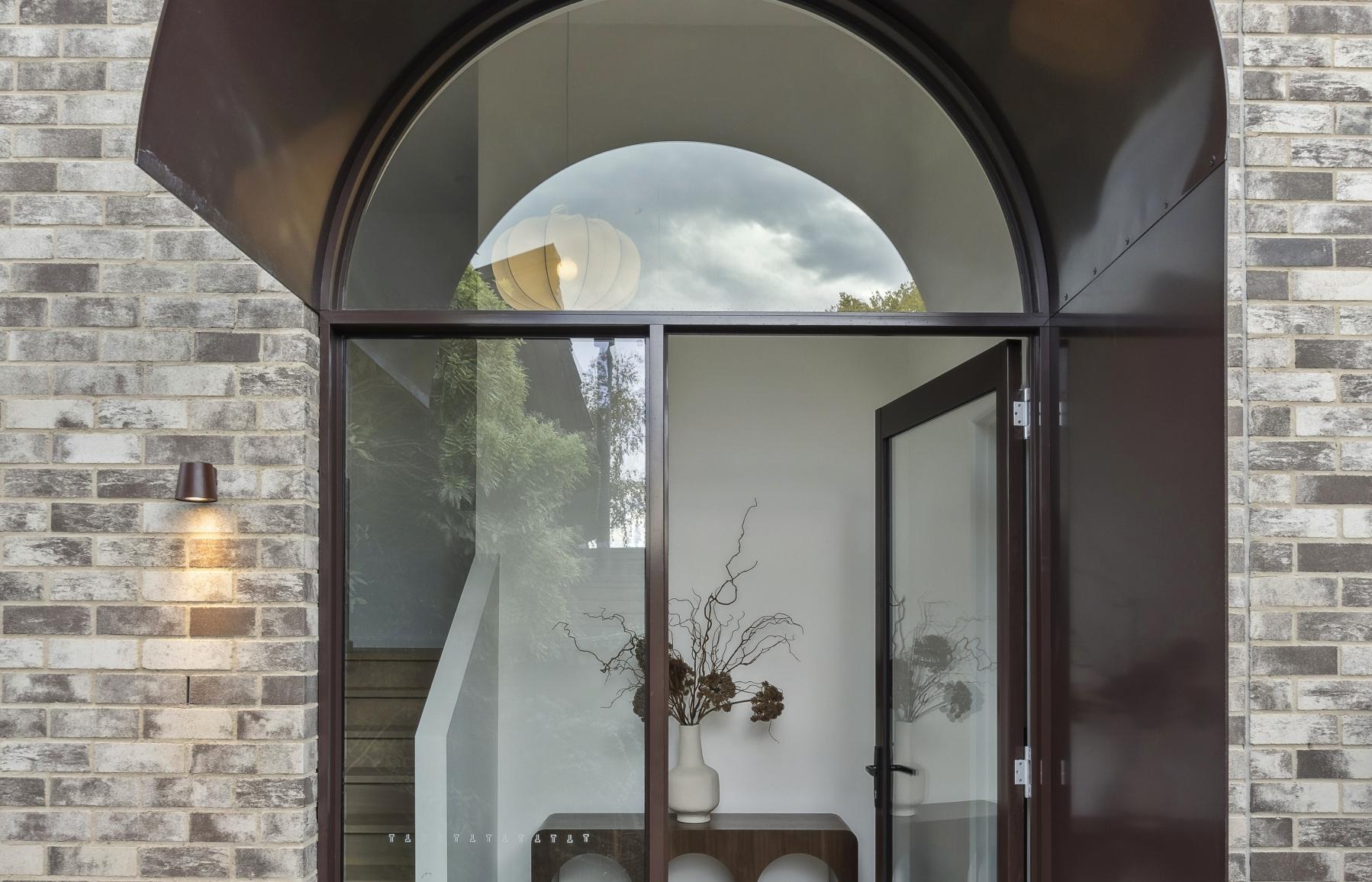 entry emery st duplux 